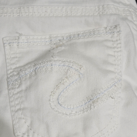 Silver Capris - Picture 7 of 7